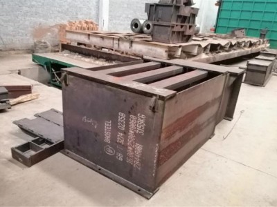 特大型打砂設備，對所有特大型金屬件表面打砂清除表面雜質(zhì)